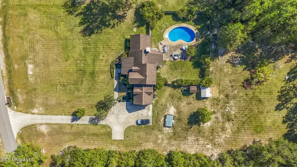 6305 Morningside Drive, Vancleave, MS 39565