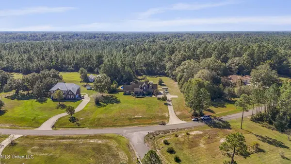 6305 Morningside Drive, Vancleave, MS 39565