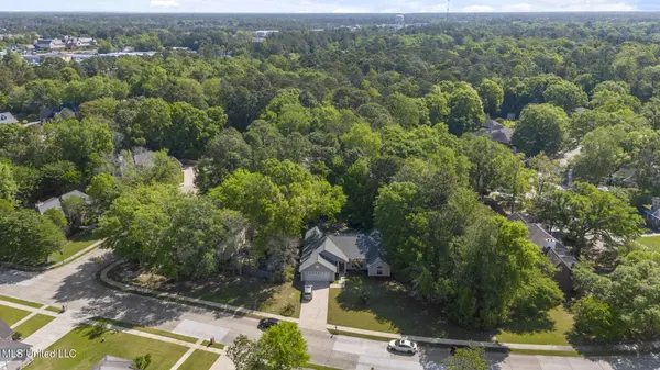 124 Cedar Street, Biloxi, MS 39530
