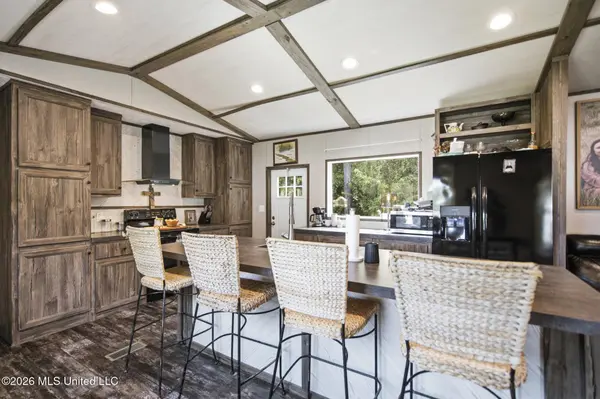 1063 Lilinoe Way, Diamondhead, MS 39525