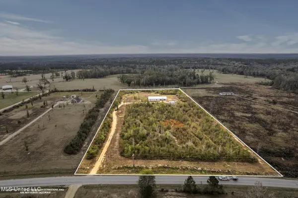 284 W Wire Road, Perkinston, MS 39573