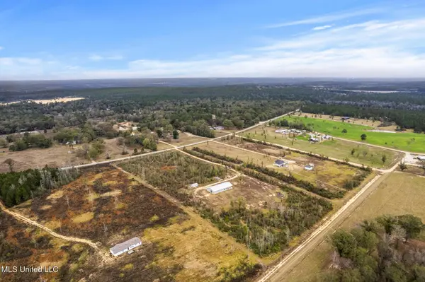 284 W Wire Road, Perkinston, MS 39573