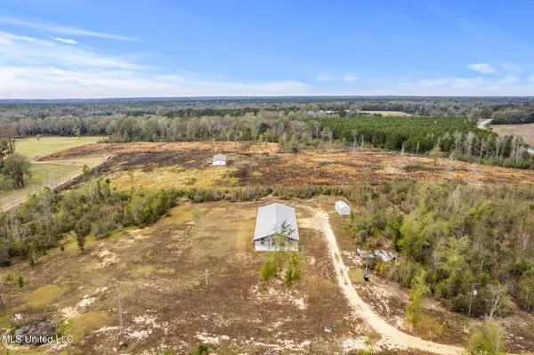 284 W Wire Road, Perkinston, MS 39573