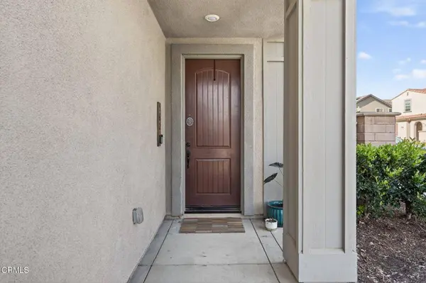 562 Kumquat CT, Santa Paula, CA 93060