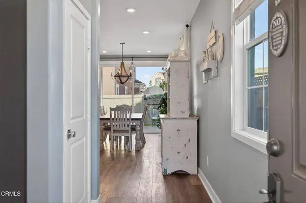 562 Kumquat CT, Santa Paula, CA 93060