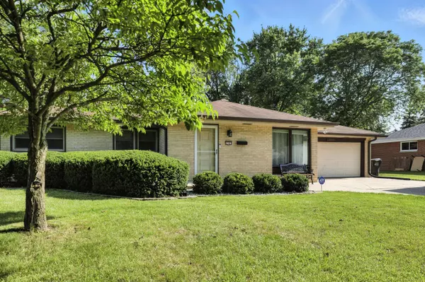 13101 W Fairmount Ave, Butler, WI 53007