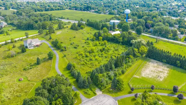 LT9 N Sherman Ct, Cedarburg, WI 53012