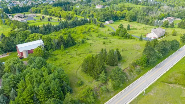 LT9 N Sherman Ct, Cedarburg, WI 53012