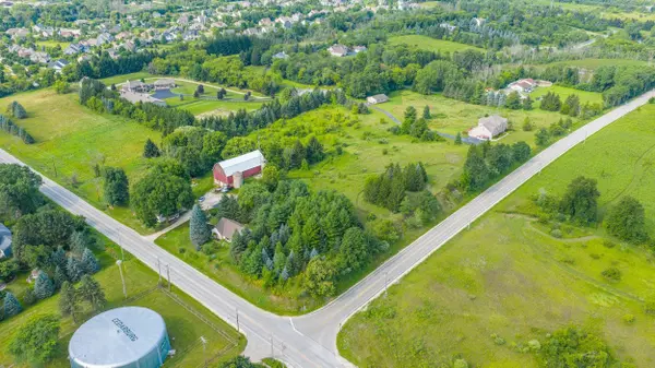 LT9 N Sherman Ct, Cedarburg, WI 53012