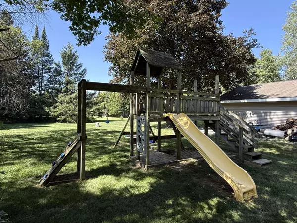 N55W26043 Richmond Rd, Lisbon, WI 53089