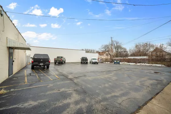 1319 N 12th St, Milwaukee, WI 53205