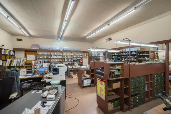 1319 N 12th St, Milwaukee, WI 53205