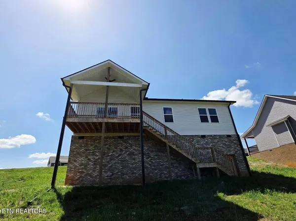2685 Vista Meadows LN, Sevierville, TN 37876