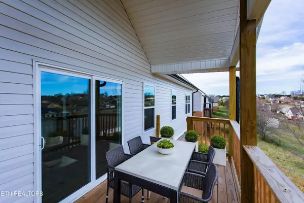 2685 Vista Meadows LN, Sevierville, TN 37876