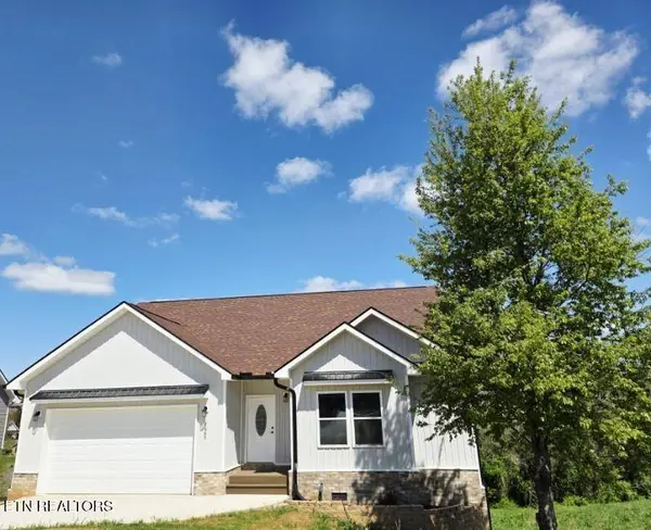 2685 Vista Meadows LN, Sevierville, TN 37876