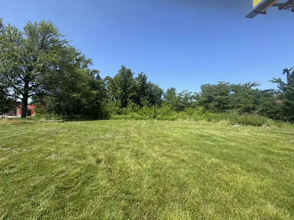 228 E Lincoln HWY
