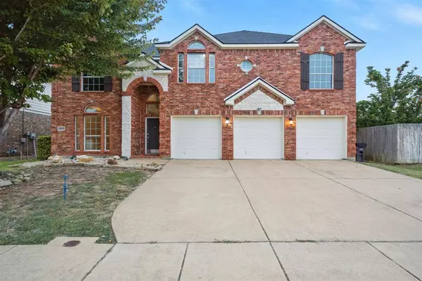 4541 Corner Brook Lane, Fort Worth, TX 76123
