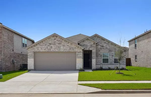 4425 Benham Drive, Crowley, TX 76036