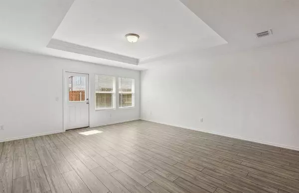 4425 Benham Drive, Crowley, TX 76036