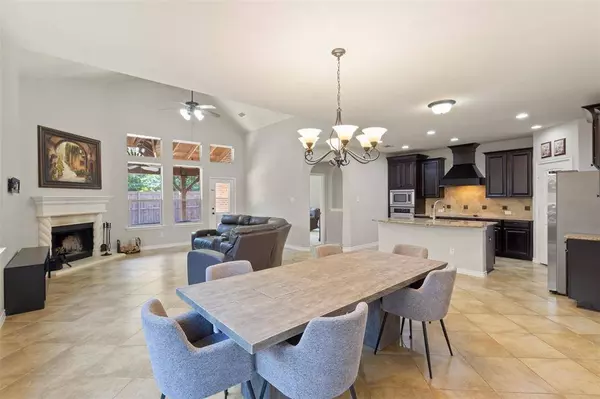 9424 Wood Duck Drive, Fort Worth, TX 76118