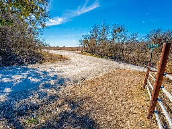0 Hcr 2302, Abbott, TX 76621