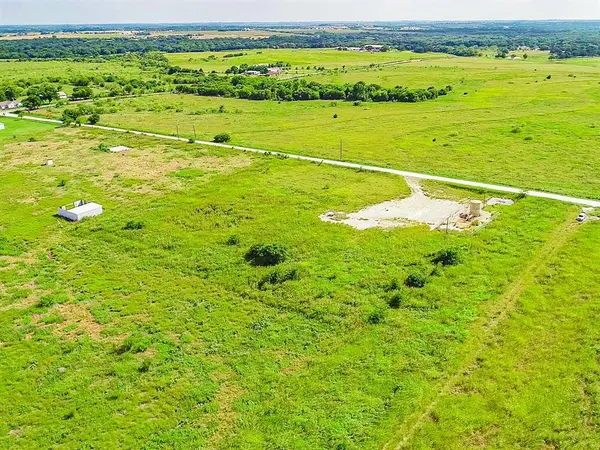 6968 County Road 203, Grandview, TX 76050