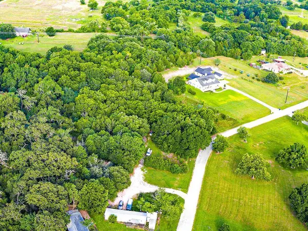 2583 Karen Lane, Brenham, TX 77833