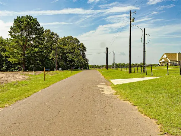 10375 County Road 338, Lindale, TX 75771
