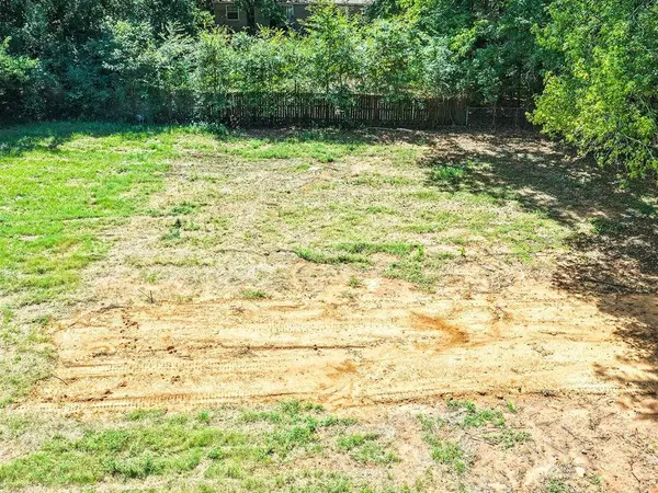 824 Balmorea Drive, Bullard, TX 75757