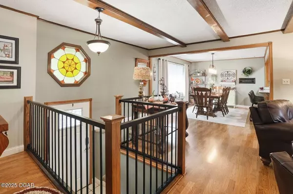 512 Geyer Road, Neosho, MO 64850