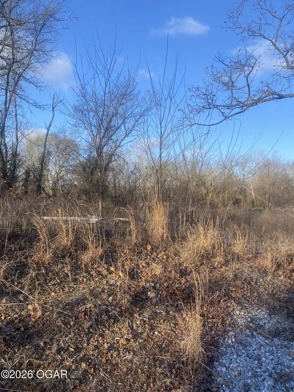 2840 N Lone Elm Avenue, Joplin, MO 64801