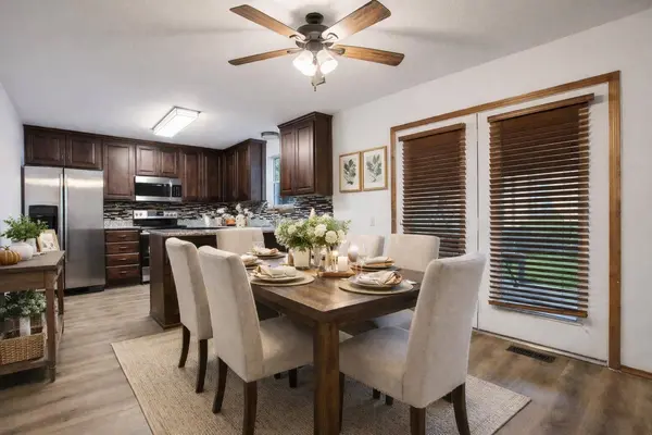 2038 W Trolley Car LN, Carthage, MO 64836