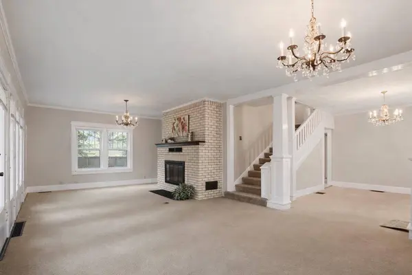 215 E Mckinney ST, Neosho, MO 64850