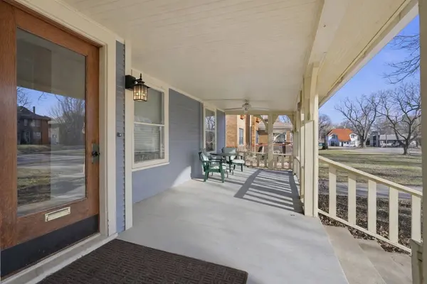 1128 44th Street, Des Moines, IA 50311