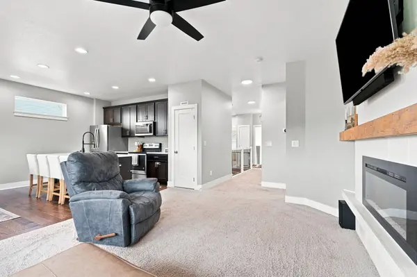 1812 Roebling Road, Adel, IA 50003