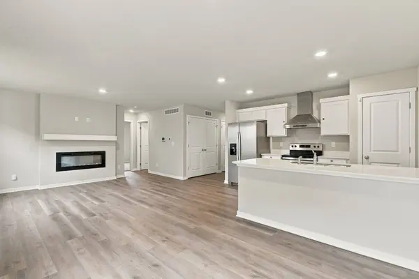 5082 Grandview Avenue, Des Moines, IA 50317