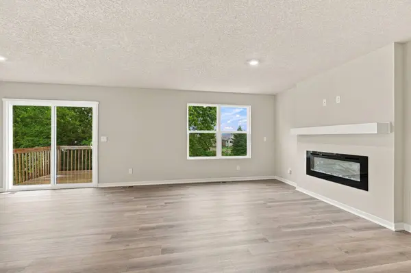5082 Grandview Avenue, Des Moines, IA 50317