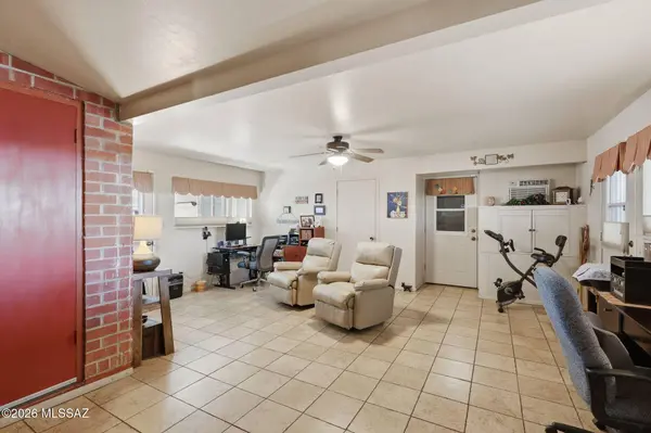 3202 E 2nd St, Tucson, AZ 85716