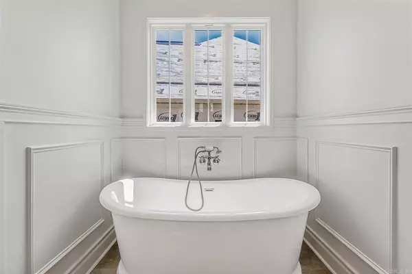 15103 Matterhorn Loop, Maumelle, AR 72113