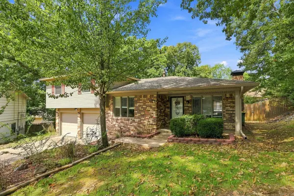 11 Cherrywood Ct Court, Little Rock, AR 72211