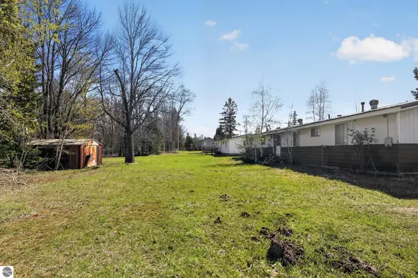 47 Hemlock Street, White Pine, MI 49971