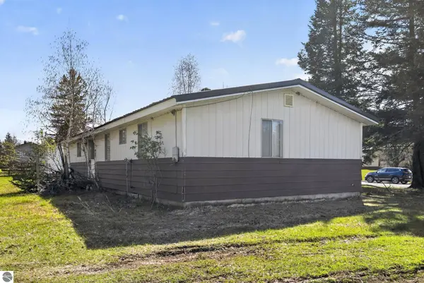 47 Hemlock Street, White Pine, MI 49971
