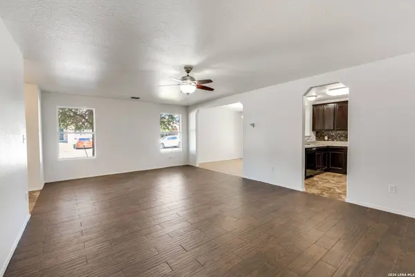 3606 Friendly Acres, Selma, TX 78154