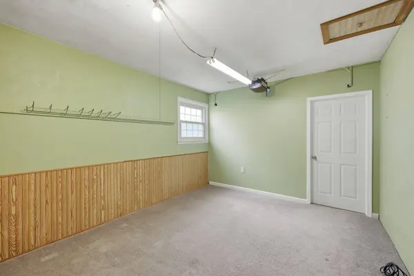 215 Claxon Drive, Florence, KY 41042