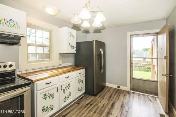 1504 Garfield St, Alcoa, TN 37701