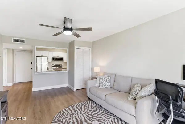 5709 Lyons View PIKE #4305, Knoxville, TN 37919