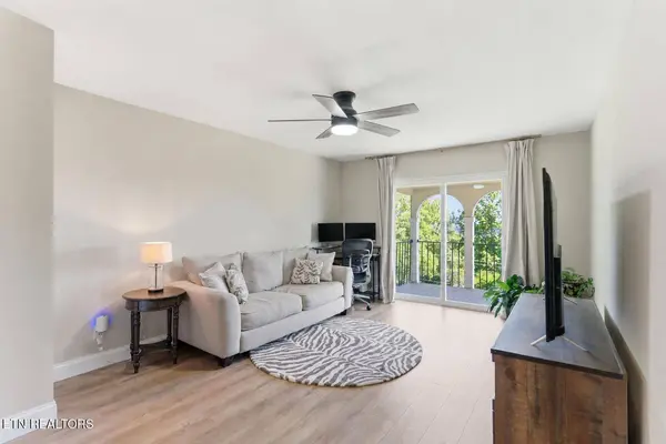 5709 Lyons View PIKE #4305, Knoxville, TN 37919