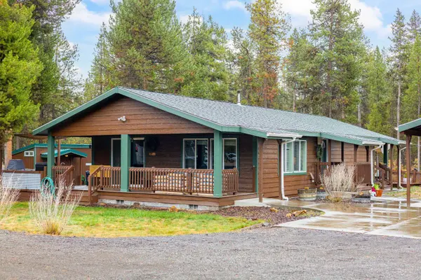 16911 Indigo LN, Bend, OR 97707