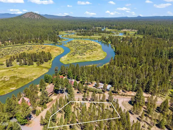 54680 Silver Fox DR, Bend, OR 97707