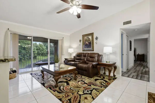 13811 Oneida DR #F2, Delray Beach, FL 33446